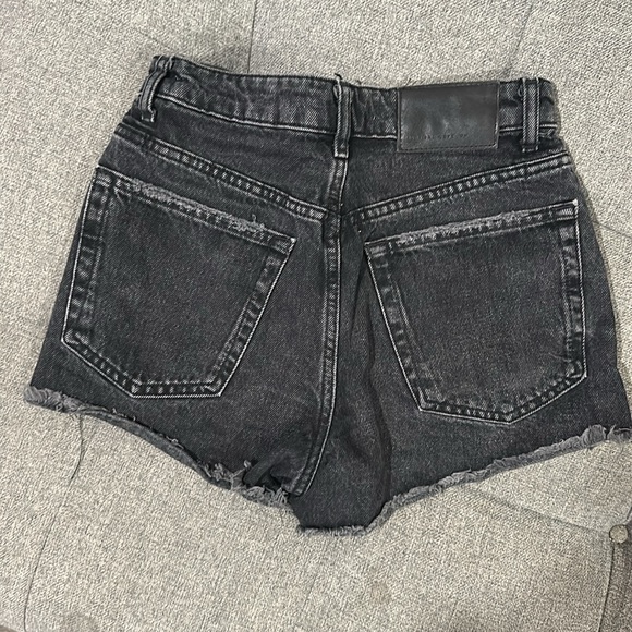 ZARA Shorts - Picture 3 of 4